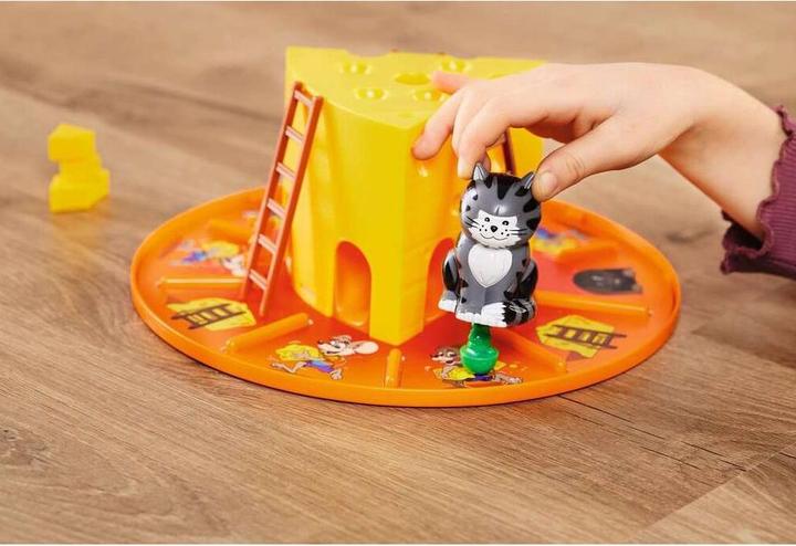Actual product image Ravensburger Cat & Mouse Game (French, German, Italian, English)