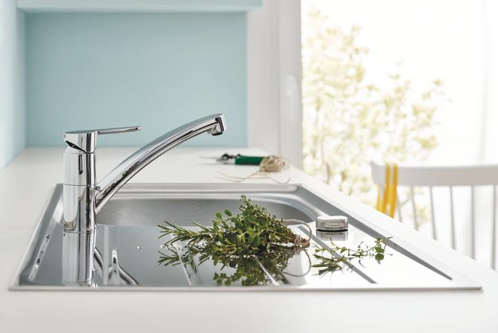 Actual product image Grohe Kitchen faucet with single lever mixer Start Eco glossy chrome 31685000