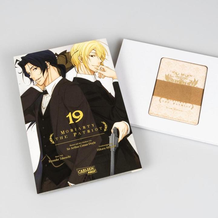 Actual product image Moriarty the Patriot 19 im Sammelschuber mit Extra (German, Ryosuke Takeuchi, Hikaru Miyoshi, 2024)