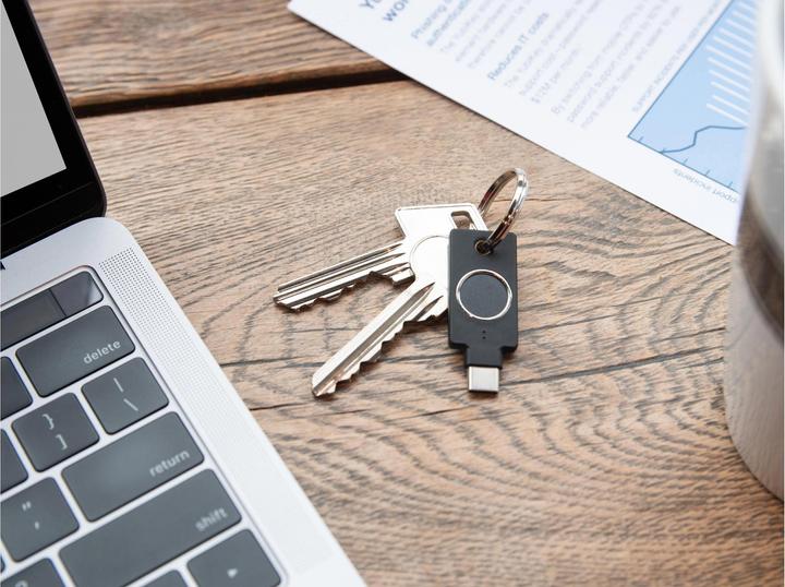 Actual product image Yubico YubiKey C Bio-FIDO Edition