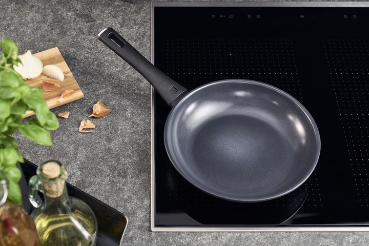 Produktbild Zwilling - Madura Plus Ceramic Fry Pan - Sort - 24 cm (24 cm, Bratpfanne, Keramik)