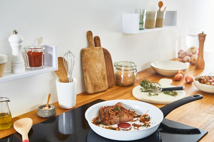 Produktbild Tefal Ceramic Control (28 cm, Bratpfanne, Keramik)
