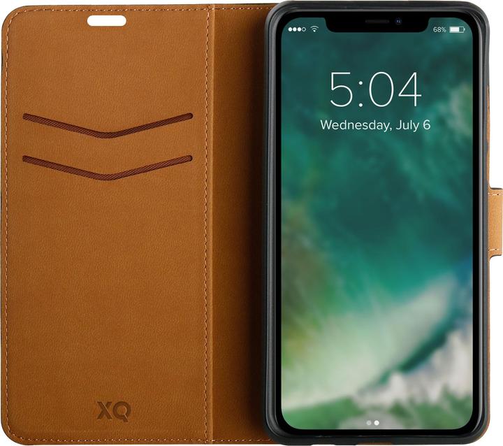 Actual product image Xqisit Slim Wallet Selection (Apple iPhone 11)