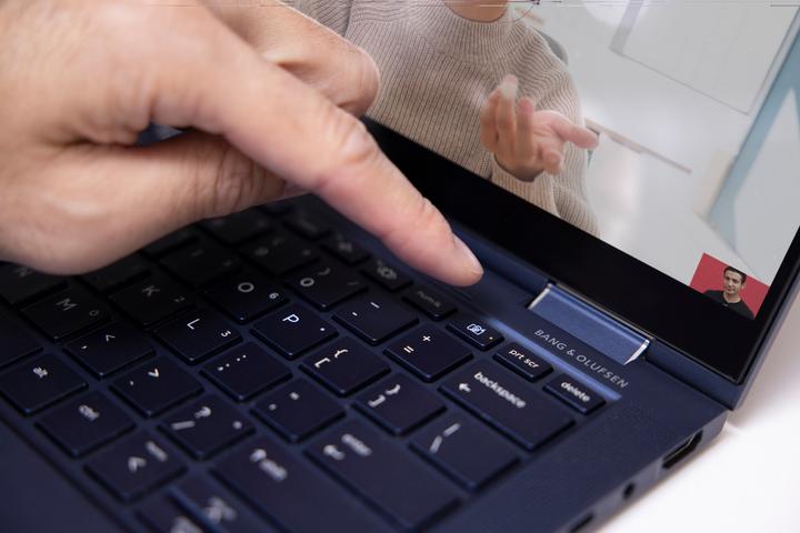 Image du produit HP Elite Dragonfly G2 (13.30", Intel Core i7-1165G7, 16 Go, 512 Go, CH)