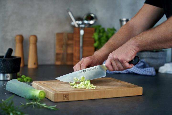 Actual product image Zwilling Pro (10 cm)
