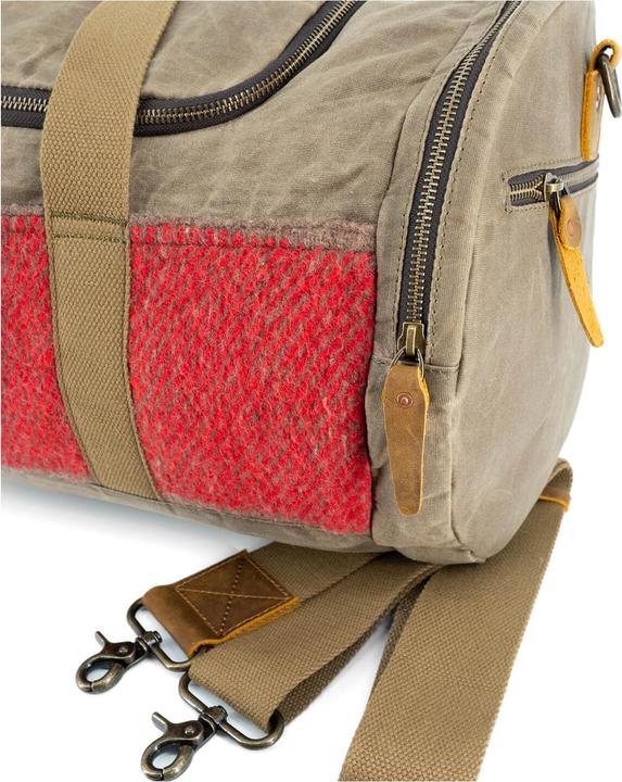Actual product image Army Shop Weekender Swiss woollen blanket