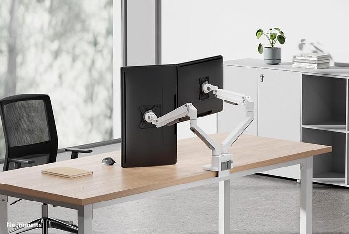 Produktbild Neomounts Tischhalterung duo 100x100 9kg/17-32"/wei?/voll beweglich (Tisch, 35")