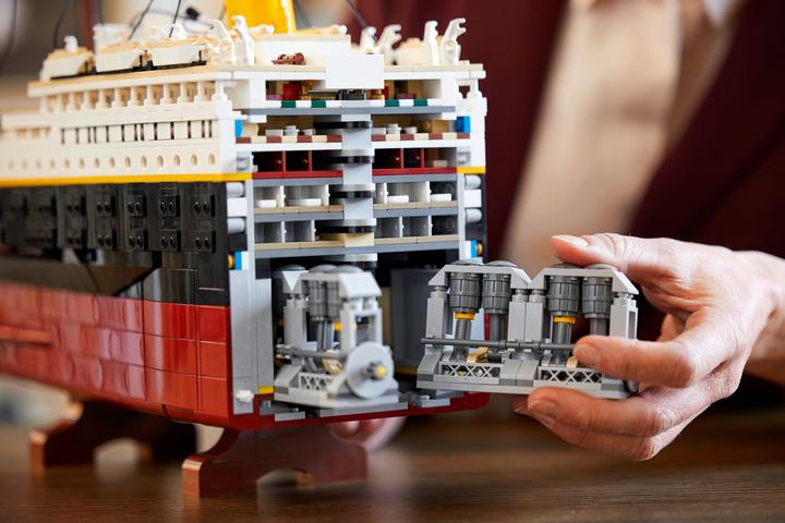 Produktbild LEGO Titanic (10294, LEGO Creator Expert, LEGO Seltene Sets)