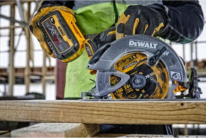 Actual product image DeWalt DCS 578 NT Cordless circular saw 54V XR FlexVolt 190 mm brushless + saw blade + TSTAK -