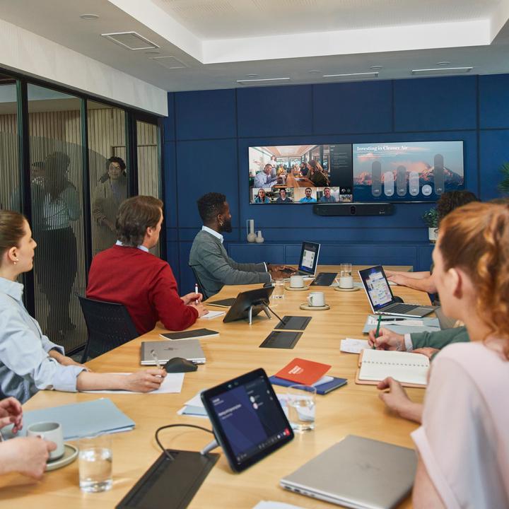 Image du produit HP Barre vidéo Poly Studio X72 tout-en-un avec kit de contrôle TC10