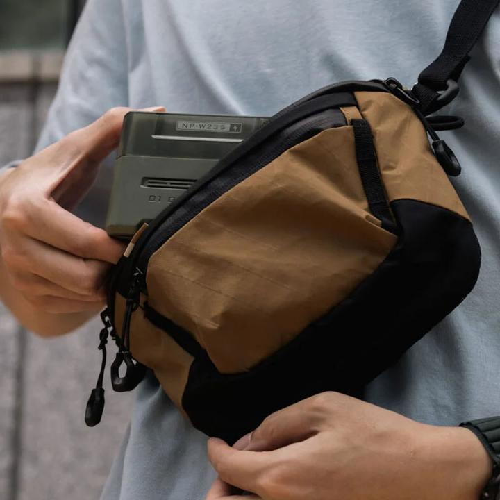 Actual product image Tilta Portable Charging Station Kit for NP-W235 (Camera battery charger, Camera battery)
