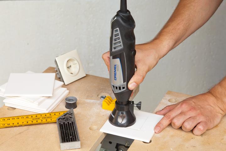 Immagine prodotto Dremel Fresa per piastrelle 562 (3,2 millimetri)