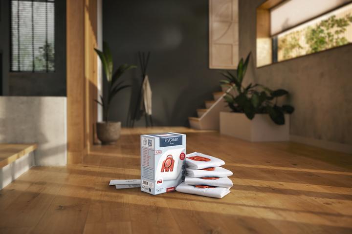 Produktbild Miele Staubfilterbeutel FJM HyClean Pure 4 Stück (4 x)