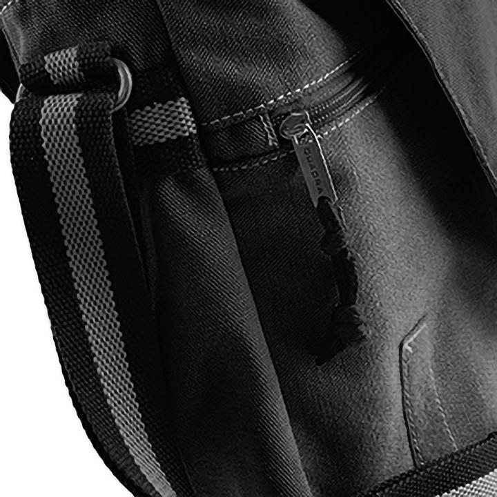 Actual product image Quadral Vintage canvas shoulder bag