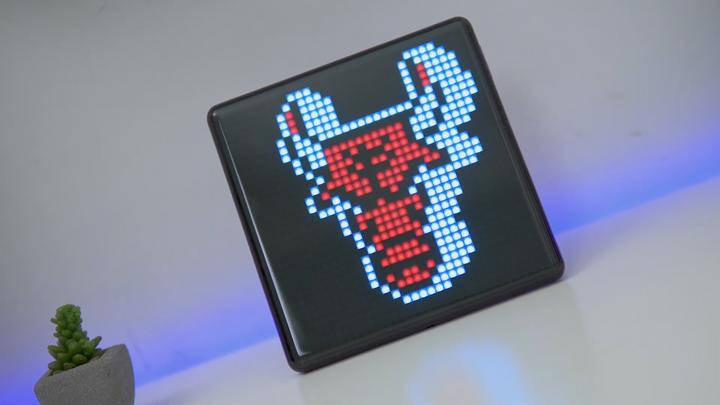 Produktbild Divoom Pixoomaxblack (9.60", 32 x 31 Pixel)