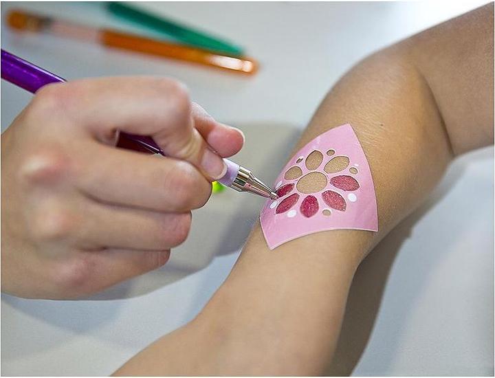 Actual product image Undercover Tattoo LOL Surprise 64-piece