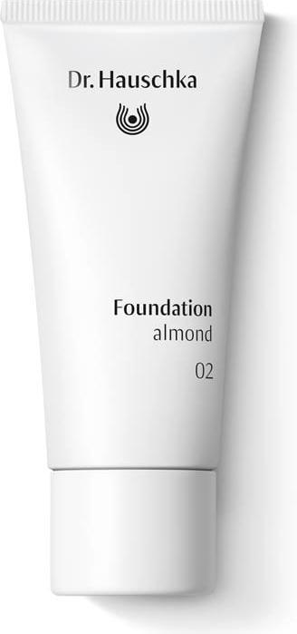 Dr. Hauschka Foundation 02 almond 30 ml (#02 Almond)