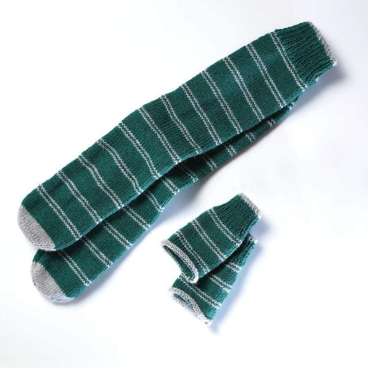 Actual product image Thumbs Up Harry Potter - Slytherin knit set house socks and mittens