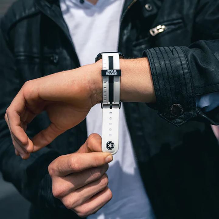 Produktbild Moby Fox Star Wars - Apple Watch Armband 38/40/41/42/44/45/49 mm (Stormtrooper 3D) (Silikon)