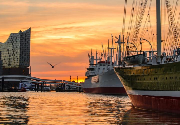 Produktbild Grafika Kids Deutschland Edition - Hamburger Hafen mit Elbphilharmonie (12 Teile)