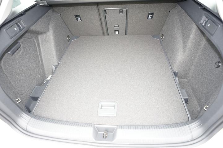 Actual product image ProPlus Trunk tray for VW Golf 8 Variant (station wagon) from 11.2020 until today