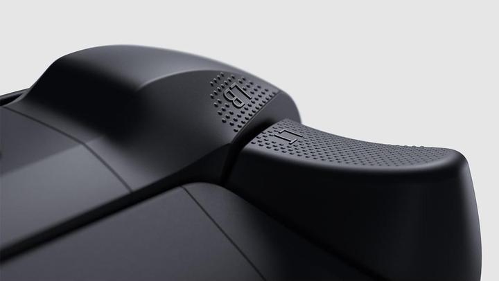Immagine prodotto Microsoft Xbox Wireless Controller - Carbon Black (Xbox Series X, Xbox One X, PC, Xbox One S, Xbox Serie S)