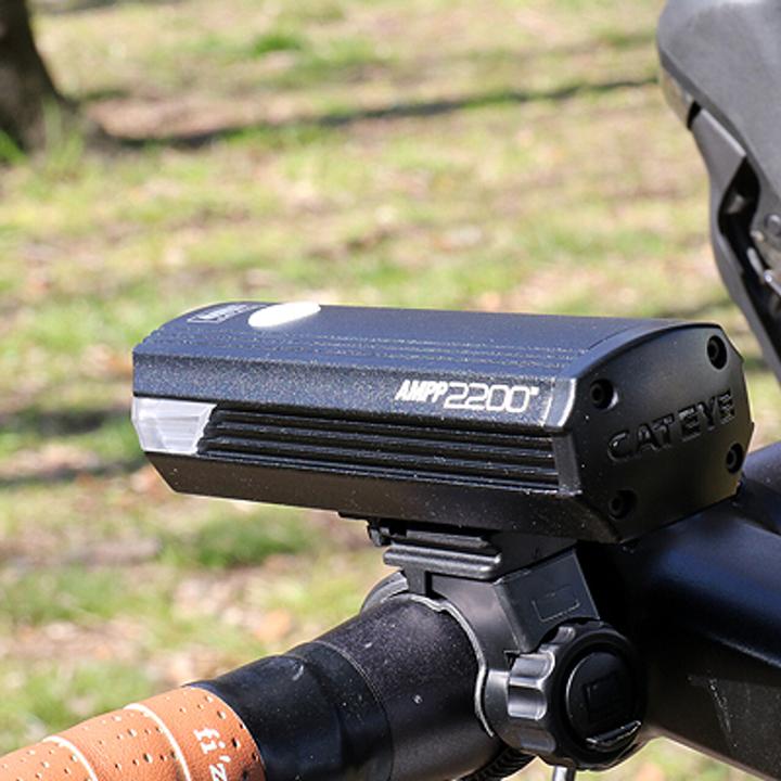 Produktbild CatEye AMPP2200 Scheinwerferrad - Fahrradbeleuchtung max.2200 Lumen -Markendauer 1 bis 60 Stunden -U (2200 lm)