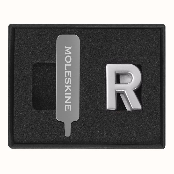 Actual product image Moleskine Pin Letter R Silver (No binding)