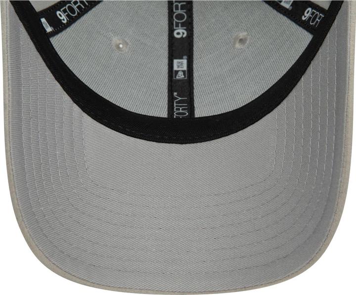 Produktbild New Era 9Forty Strapback Cap - SUEDE VR46 grau