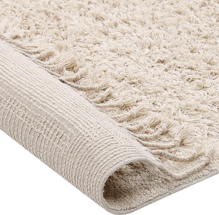 Actual product image Beliani Carpet cotton light beige 140 x 200 cm fringes Shaggy BITLIS (140 x 200 cm)
