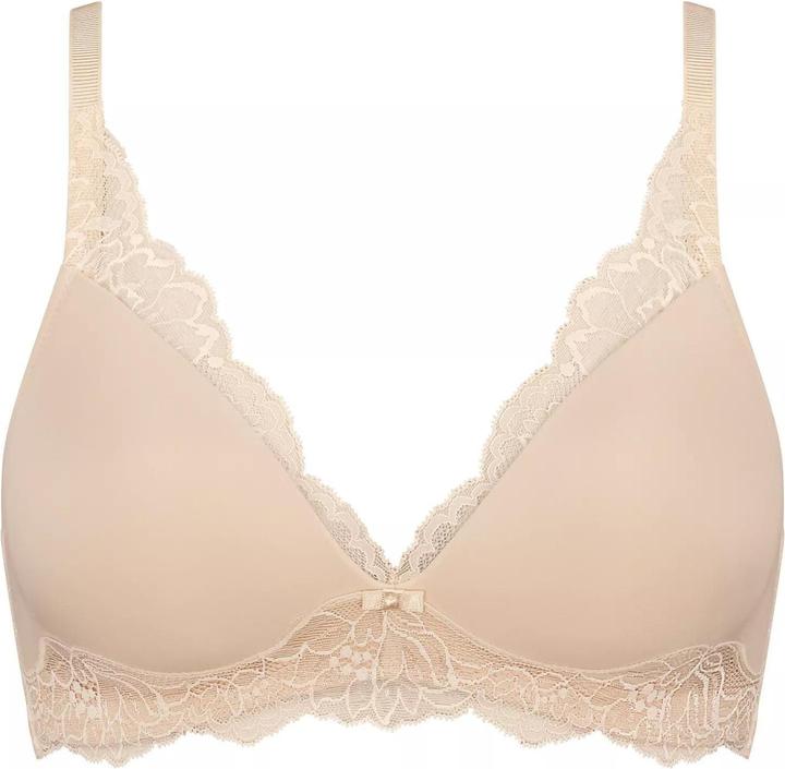 Actual product image Triumph Amourette Charm P cup bra without underwire (Single pack, 80 C)