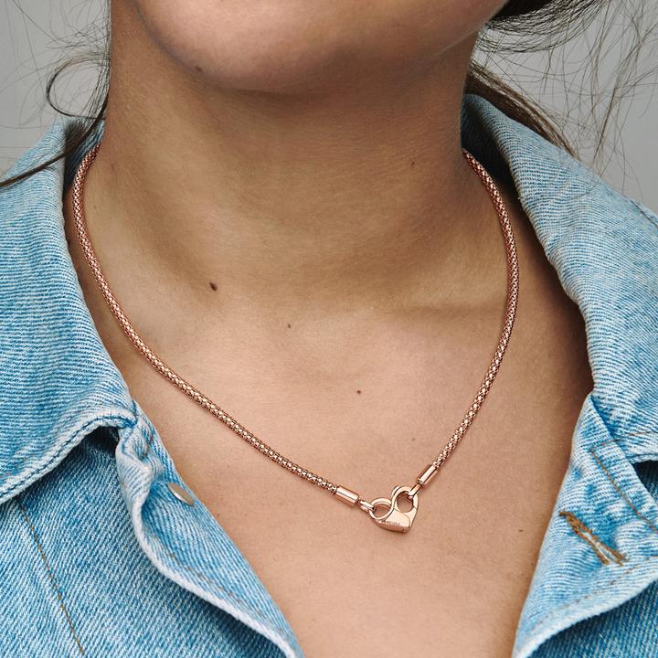 Immagine prodotto Pandora Collana Moments con rivetti (Metallo, placcato oro rosa, 45 cm)