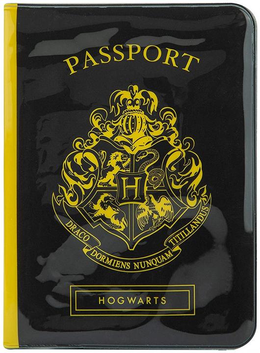 Actual product image Cinereplicas Set of Passport cover and Tag - Hogwarts - Harry Potter CR2510 (Passport cover)