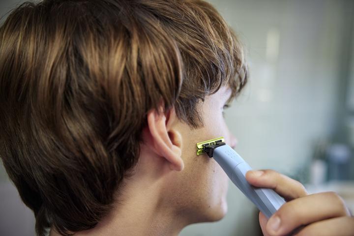 Actual product image Philips OneBlade First Shave