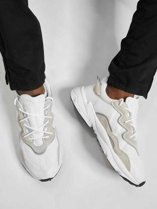 Produktbild adidas Ozweego (40 2/3)