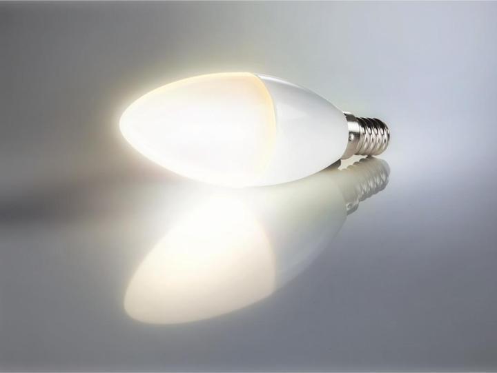 Image du produit Xavax Lampe LED, E14, 470lm remplace une lampe bougie de 40W, blanc chaud (E14, 4.50 W, 470 lm, 1 x, F)