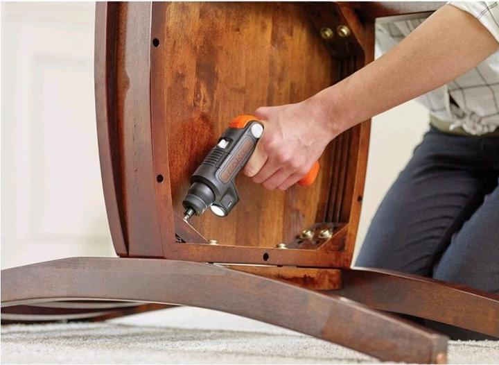 Image du produit Black & Decker Visseuse sans fil Blac BDCSFL20C-QW 3,6V avec fonction tige et lampe de poche intégrée (Fonctionnement sur batterie)