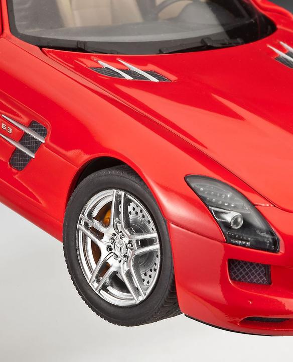 Actual product image Revell Mercedes SLS AMG