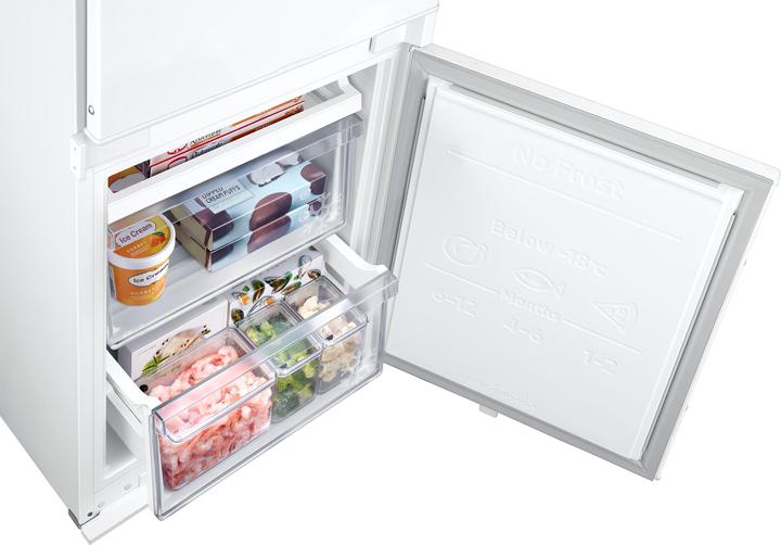 Produktbild Samsung BRB30600EWW Kombinierter Einbaukühlschrank Kapazität 297 (298 l)