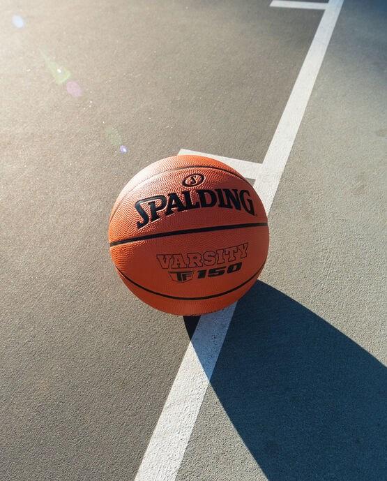 Actual product image Spalding Varsity TF-150