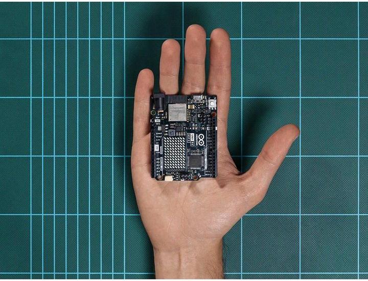 Produktbild Arduino UNO R4 WiFi