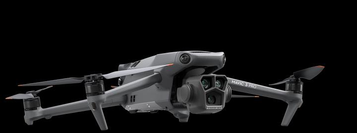 Produktbild DJI Mavic 3 Pro Fly More Combo inkl. RC (43 min, 958 g, 48 Mpx)