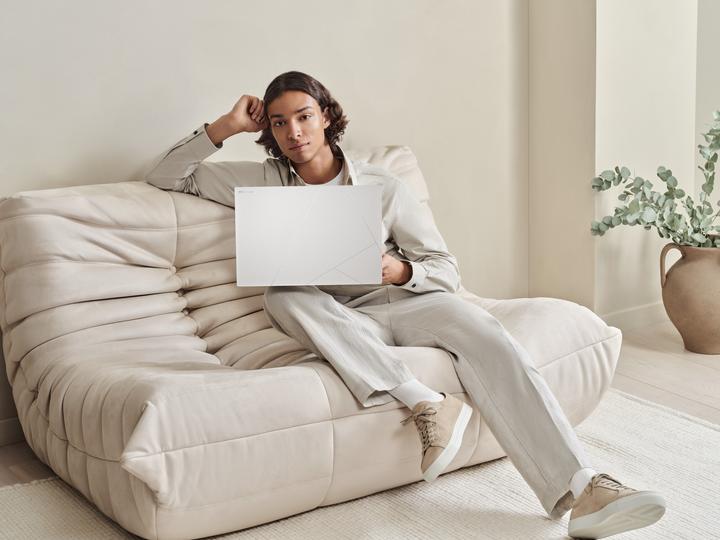 Actual product image ASUS Zenbook S 16 (15.98", AMD Ryzen AI 9 HX 370, 32 GB, 1000 GB, DE)