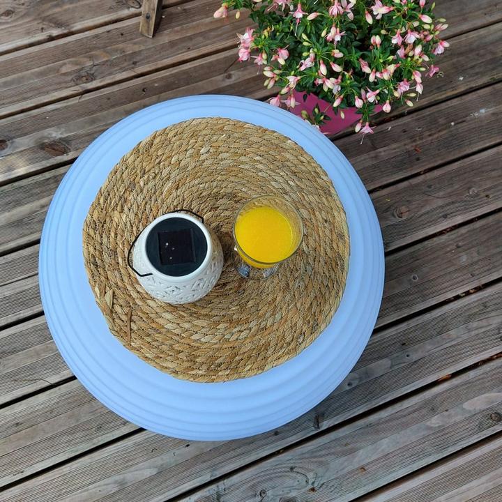 Produktbild Nedis The.Pouf Mehrfarbige Poef/Beistelltafel & Bluetooth Lautsprecher (8 h, Akkubetrieb)