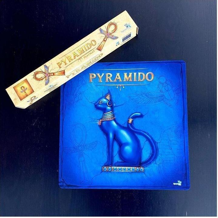 Produktbild Synapses Games SG027 - Pyramido Spielmatte: Katzengöttin Bastet (Farbe dunkelblau)