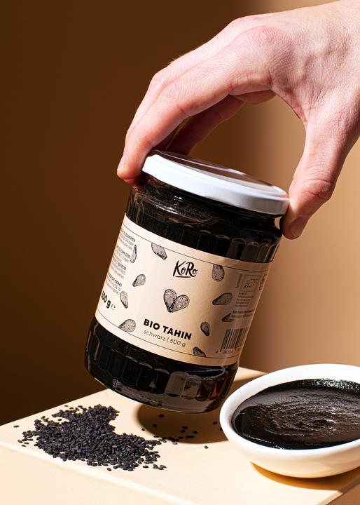 Immagine prodotto KoRo Burro di sesamo biologico ottenuto da semi di sesamo nero macinati e non sbucciati (500 g)