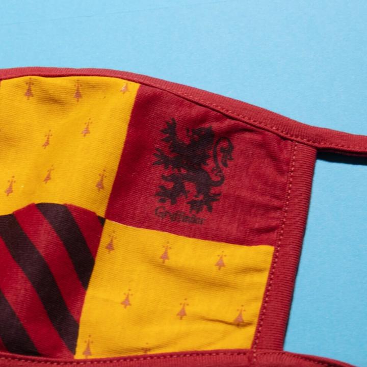 Produktbild Pyramid Harry Potter: Mundschutz Gryffindor (2er Set) (2 x)