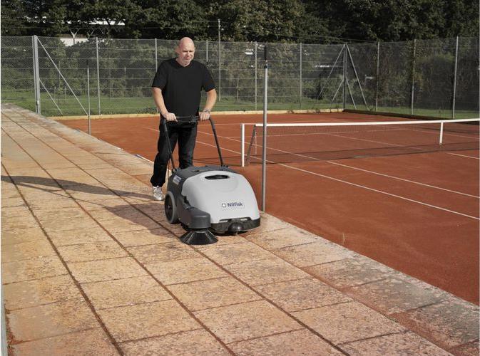 Actual product image Nilfisk SW750 battery sweeper