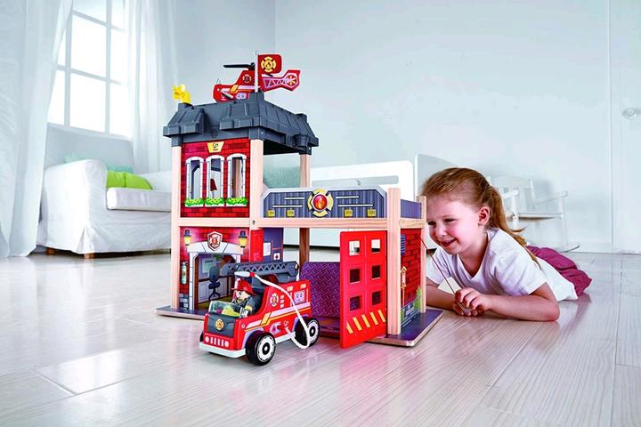 Immagine prodotto Hape Grande caserma dei pompieri di città