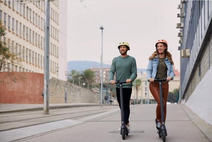 Actual product image Segway-Ninebot Kick Scooter E22E (20 km/h, 22 km, 300 W)